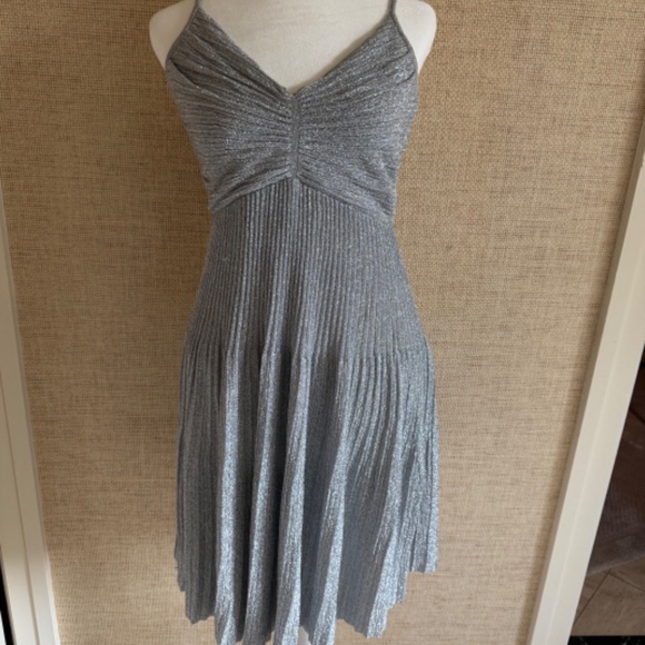 NWT A.L.C. Aria Silver Frost Shimmer Ribbed Cut Out Back Dress - Sz L - Picture 3 of 7